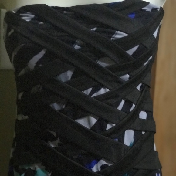 Dress - Picture 2 of 7